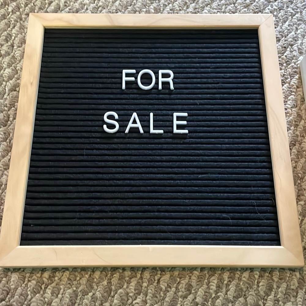 Letter board